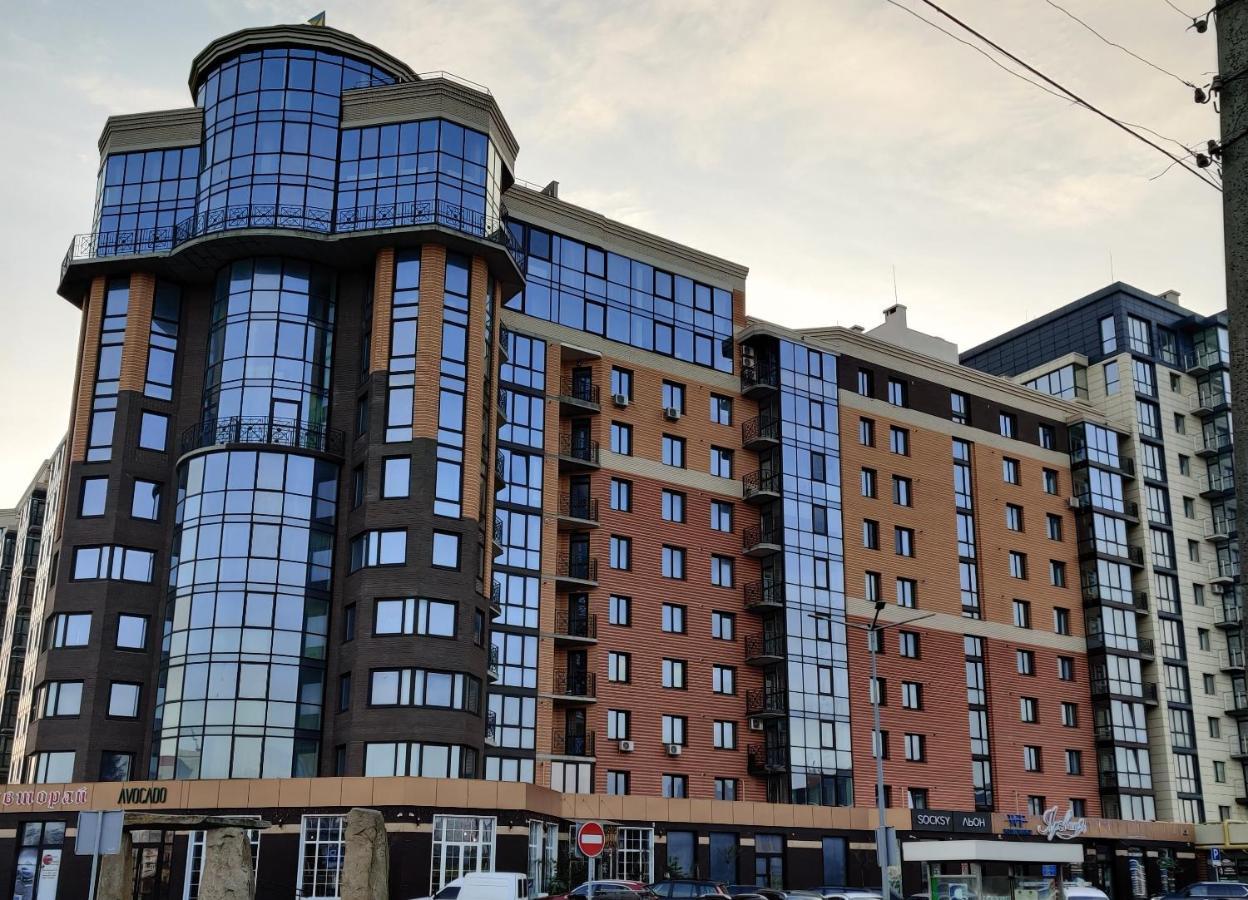 Апартаменты Yarovytsya Vip In The Center Луцк Экстерьер фото