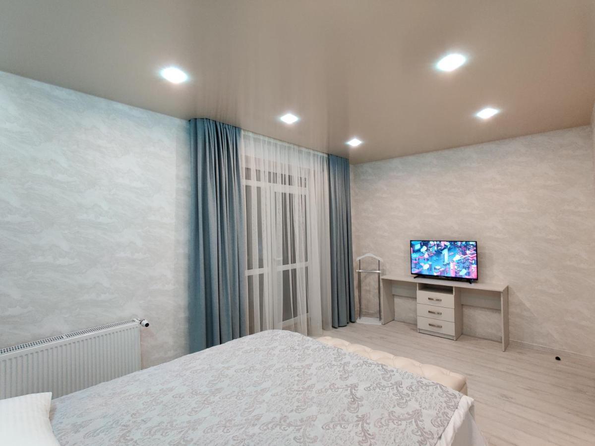 Апартаменты Yarovytsya Vip In The Center Луцк Экстерьер фото